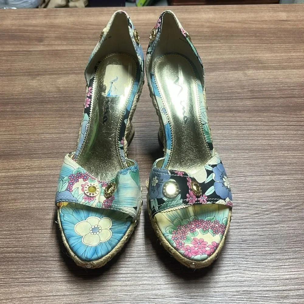 Nina floral wedges